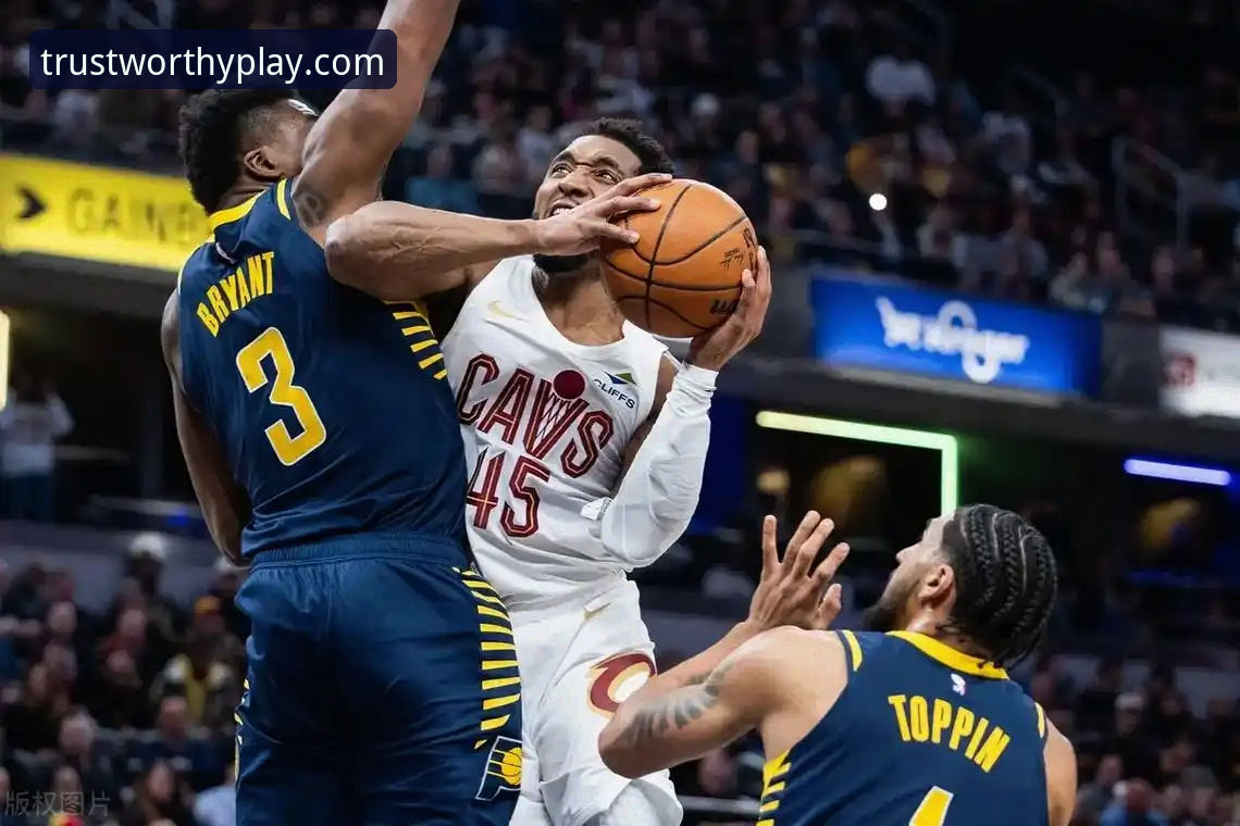 乐鱼体育好不好 米切尔42分引爆进攻狂潮:一场骑士与魔术的攻防博弈深度解析